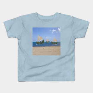 I Saw Three Ships On Christmas Day Kids T-Shirt